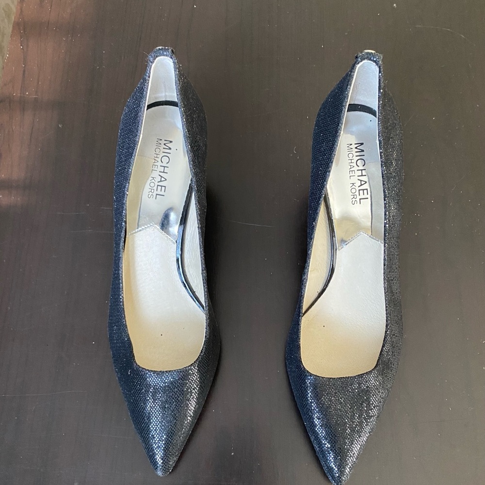 Michael Kors Black baby heels  Elegant Design Shor - Picture 2 of 7